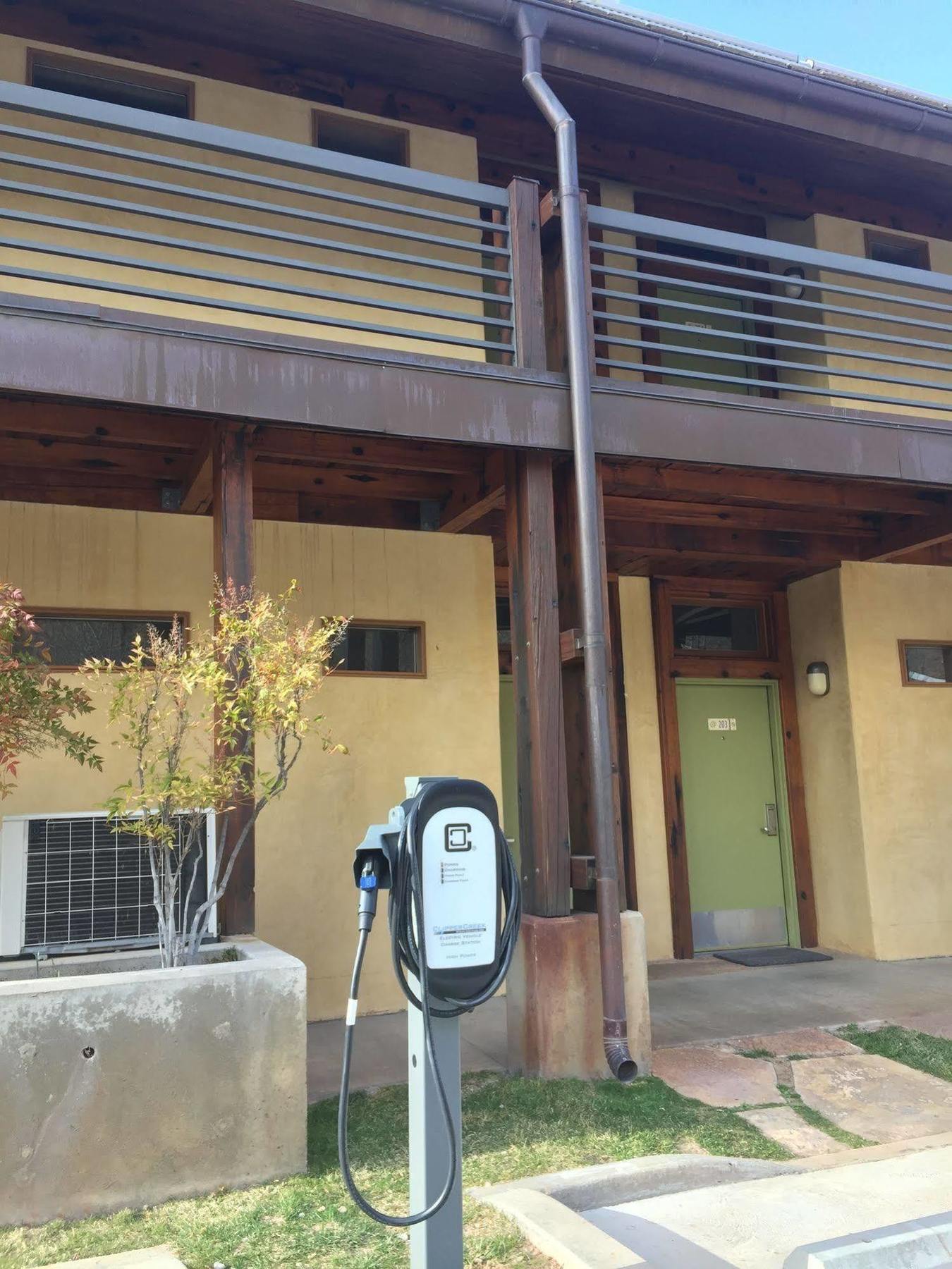 Desert Pearl Inn Springdale Exterior photo